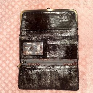 ✨HOBO Rachel Rivera Wallet, Heavy Metal Grey Color